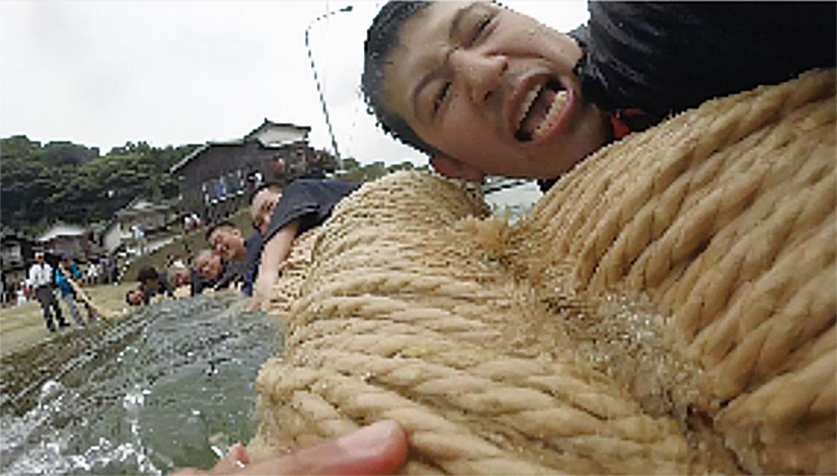 波戸の海中盆綱引き（はどのかいちゅうぼんつなひき）
